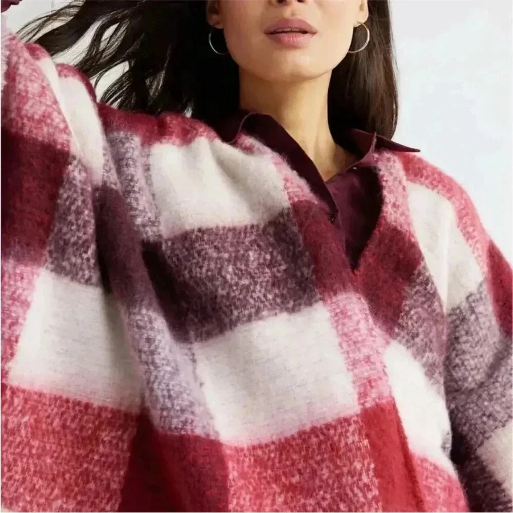 Plaid Pink and White Fringe Shawl